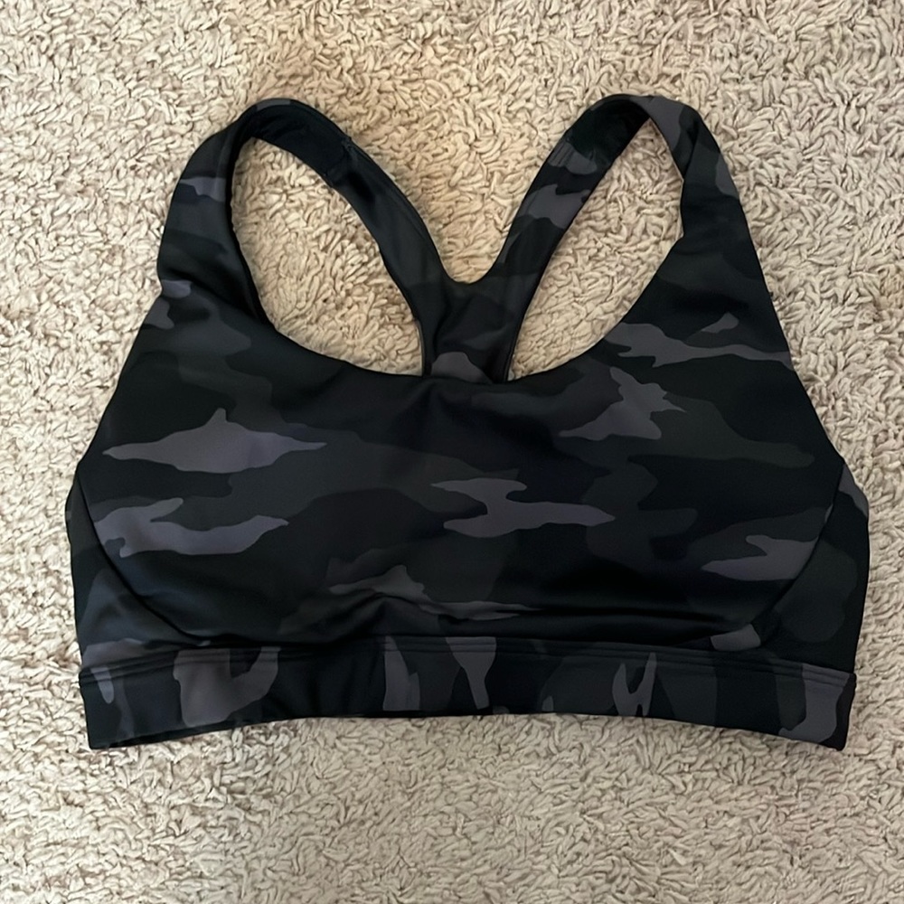 Athleta camo Ultimate bra, M A-C